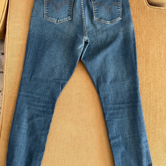 Levi's Blue Denim Jeans - Picture 6 of 8